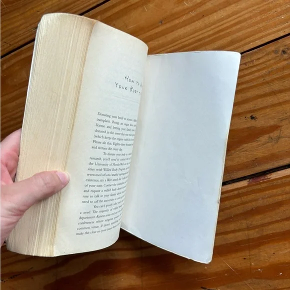 (255) STIFF BOOK - Picture 7 of 12